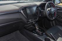 2025 Isuzu
D-MAX X-TERRAIN