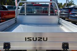 2025 Isuzu
                D-MAX SX