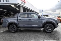 2025 Isuzu
D-MAX X-TERRAIN