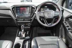 2025 Isuzu D-MAX X-TERRAIN