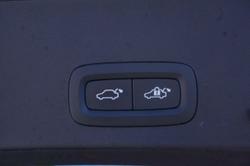 2020 Volvo XC40 T4 Momentum