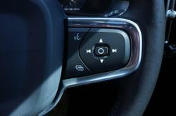 2020 Volvo XC40 T4 Momentum