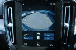 2020 Volvo XC40 T4 Momentum