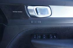 2020 Volvo XC40 T4 Momentum