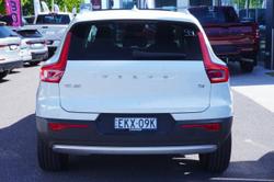 2020 Volvo XC40 T4 Momentum