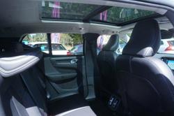 2020 Volvo XC40 T4 Momentum