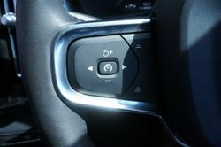 2020 Volvo XC40 T4 Momentum