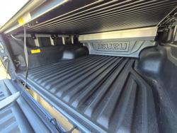 2025 Isuzu D-MAX X-TERRAIN