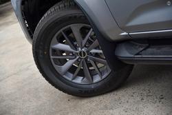 2025 Isuzu
                MU-X LS-U