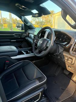 2024 RAM 1500 Laramie Sport Hurricane SO RamBox DT MY25 4X4 Dual Range Billet Silver