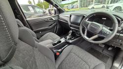 2025 Isuzu
                D-MAX LS-U