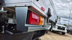 2025 Isuzu
                D-MAX LS-U