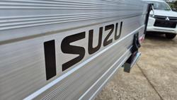 2025 Isuzu
                D-MAX LS-U