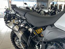 2022 Ducati Desert X Desert X White