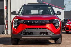 2025 Mahindra XUV3XO AX7L