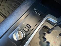 2016 Toyota Landcruiser GX VDJ200R 4X4 Dual Range Glacier White