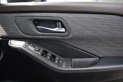 2024 Nissan X-TRAIL ST