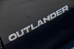 2025 Mitsubishi Outlander LS ZM MY24 Black Diamond