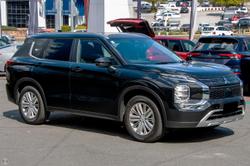 2025 Mitsubishi Outlander LS