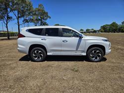 2024 Mitsubishi Pajero Sport GLS