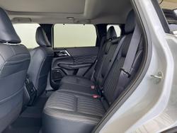 2025 Mitsubishi
                Outlander Exceed