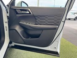 2025 Mitsubishi Outlander Exceed