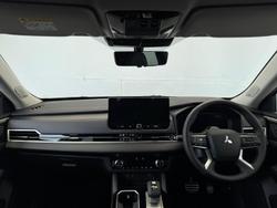 2025 Mitsubishi
                Outlander Exceed