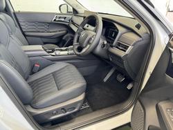 2025 Mitsubishi Outlander Exceed