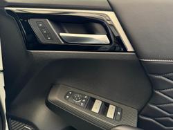 2025 Mitsubishi
                Outlander Exceed