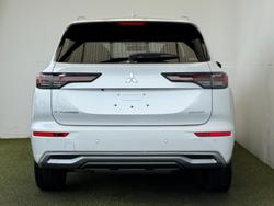2025 Mitsubishi
                Outlander Exceed