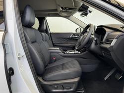 2025 Mitsubishi Outlander Exceed