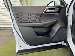 2025 Mitsubishi Outlander Exceed