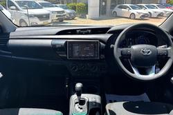 2019 Toyota Hilux SR