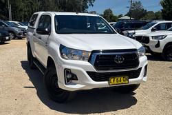 2019 Toyota Hilux SR