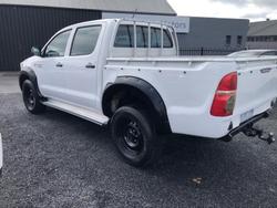 2013 Toyota
                Hilux SR