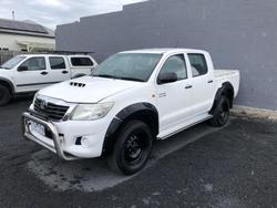 2013 Toyota
                Hilux SR