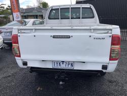 2013 Toyota
                Hilux SR