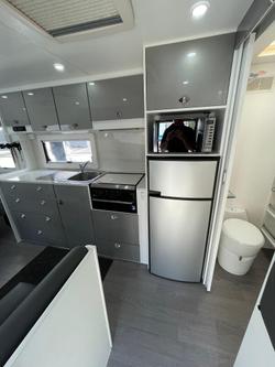 2018 Newlands Tourister 610