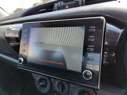 2022 Toyota
                Hilux SR