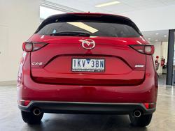 2017 Mazda
CX-5 Maxx Sport