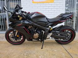 2020 HONDA CBR650R Black