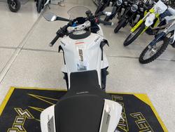 2025 CFMOTO 450 SR S NEBULA WHITE