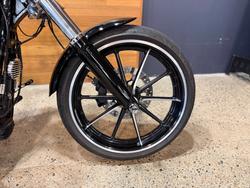 2015 Harley-davidson FXSB SOFTAIL BREAKOUT Black