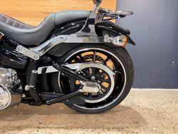 2015 Harley-davidson FXSB SOFTAIL BREAKOUT Black