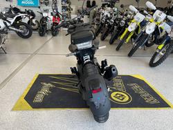 2023 HUSQVARNA SVARTPILEN 401 BLACK