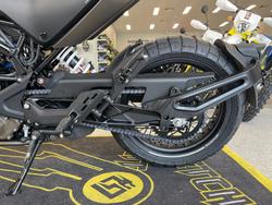 2023 HUSQVARNA SVARTPILEN 401 BLACK