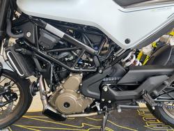 2023 HUSQVARNA VITPILEN 401 WHITE