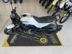 2023 HUSQVARNA VITPILEN 401 WHITE