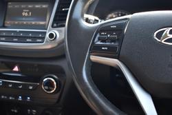 2015 Hyundai Tucson Active X TL Pure White