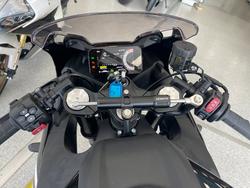 2025 CFMOTO 2025 CF MOTO 500CC 500SR VOOM ABS NEBULA WHITE